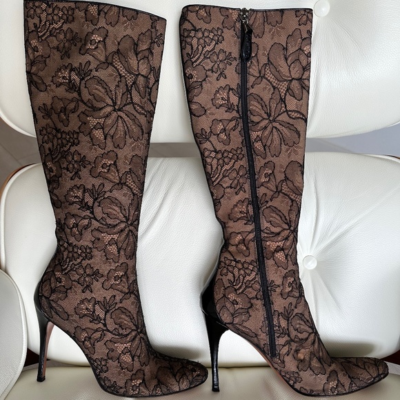 ALAIA Stiletto lacy boots. Size 40. - Picture 4 of 13